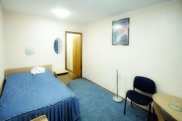Profssoyuzny Hotel Černihiv Camera foto